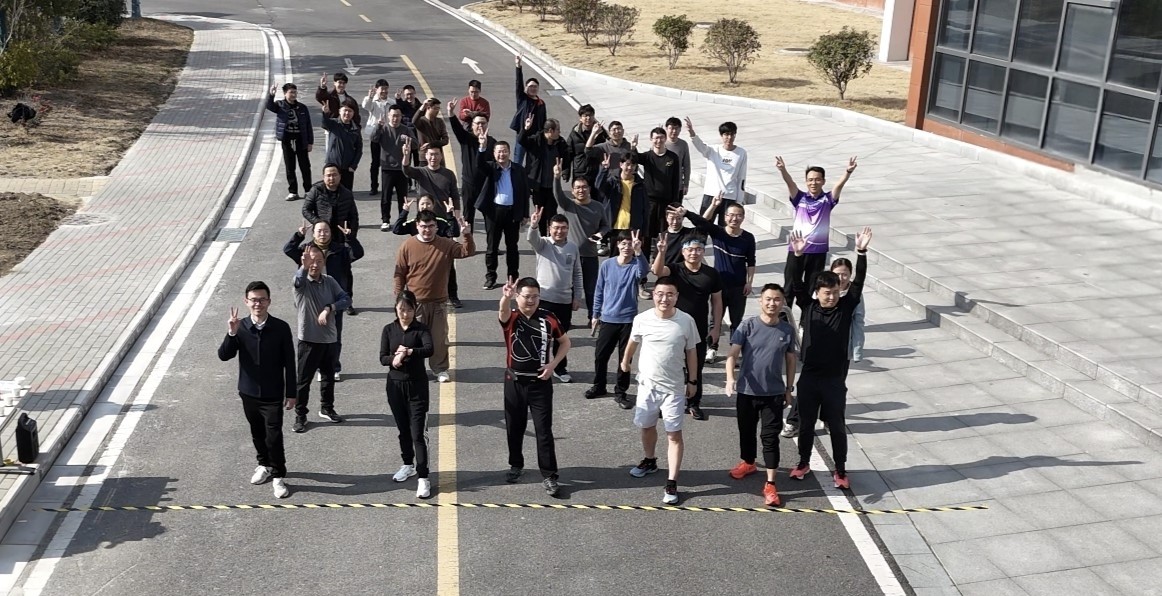 “迎春納福，情暖依愛”主題活動圓滿舉辦， 承三十榮光 啟奮進(jìn)新程